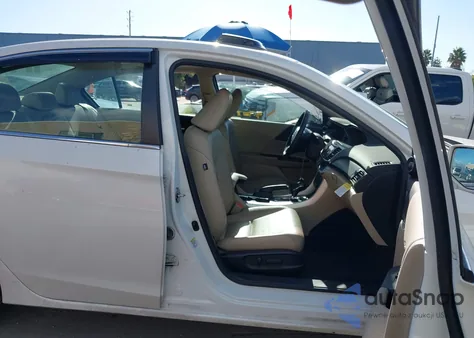 2015 Honda Accord Ex-L z USA, uszkodzony, nr VIN 1HGCR2F84FA087076